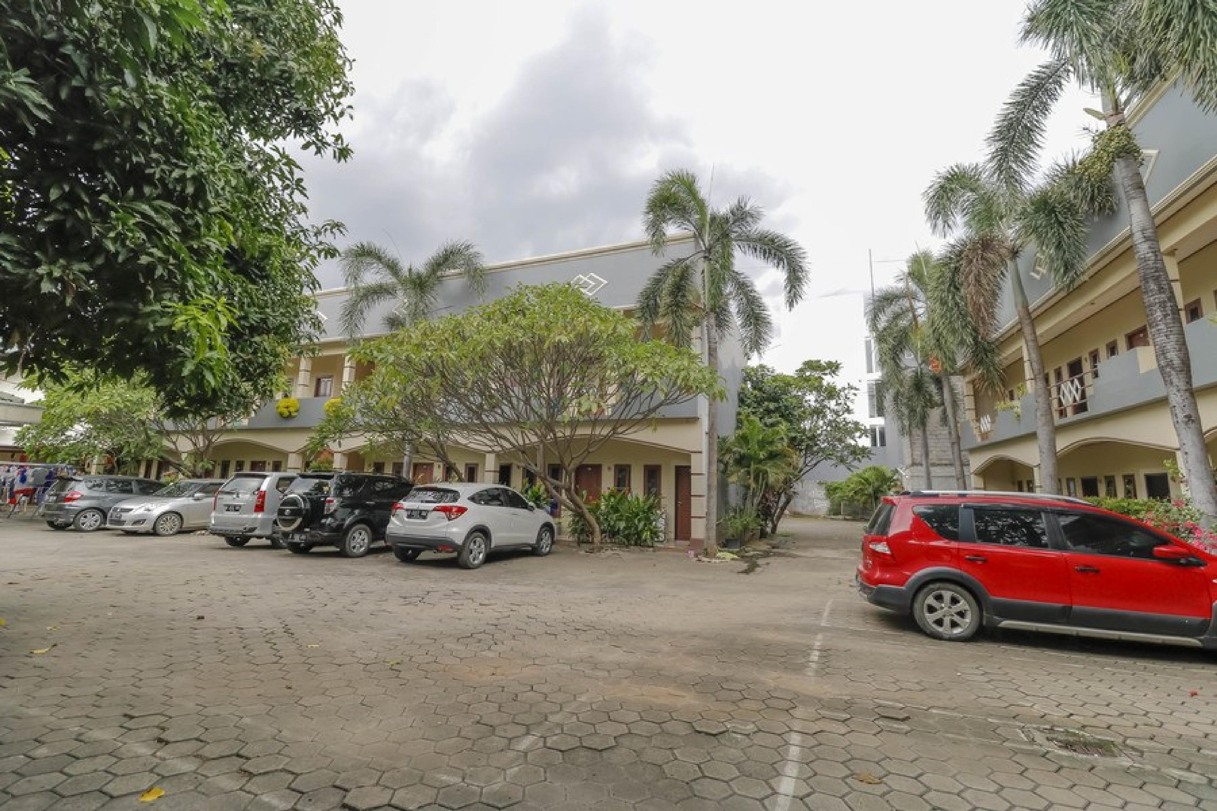 Reddoorz Plus @ Karet Pedurenan 3 Yakarta Exterior foto