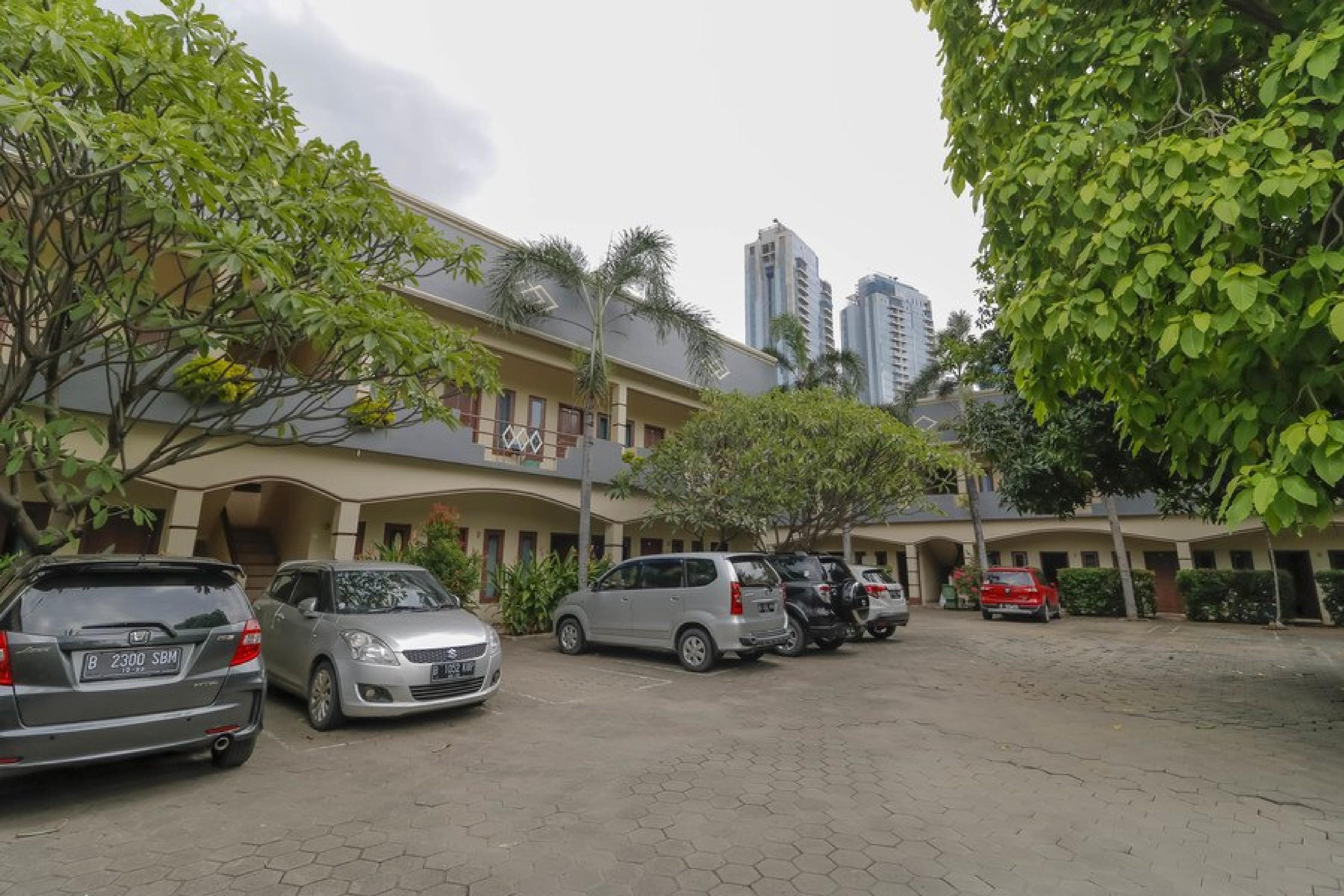 Reddoorz Plus @ Karet Pedurenan 3 Yakarta Exterior foto